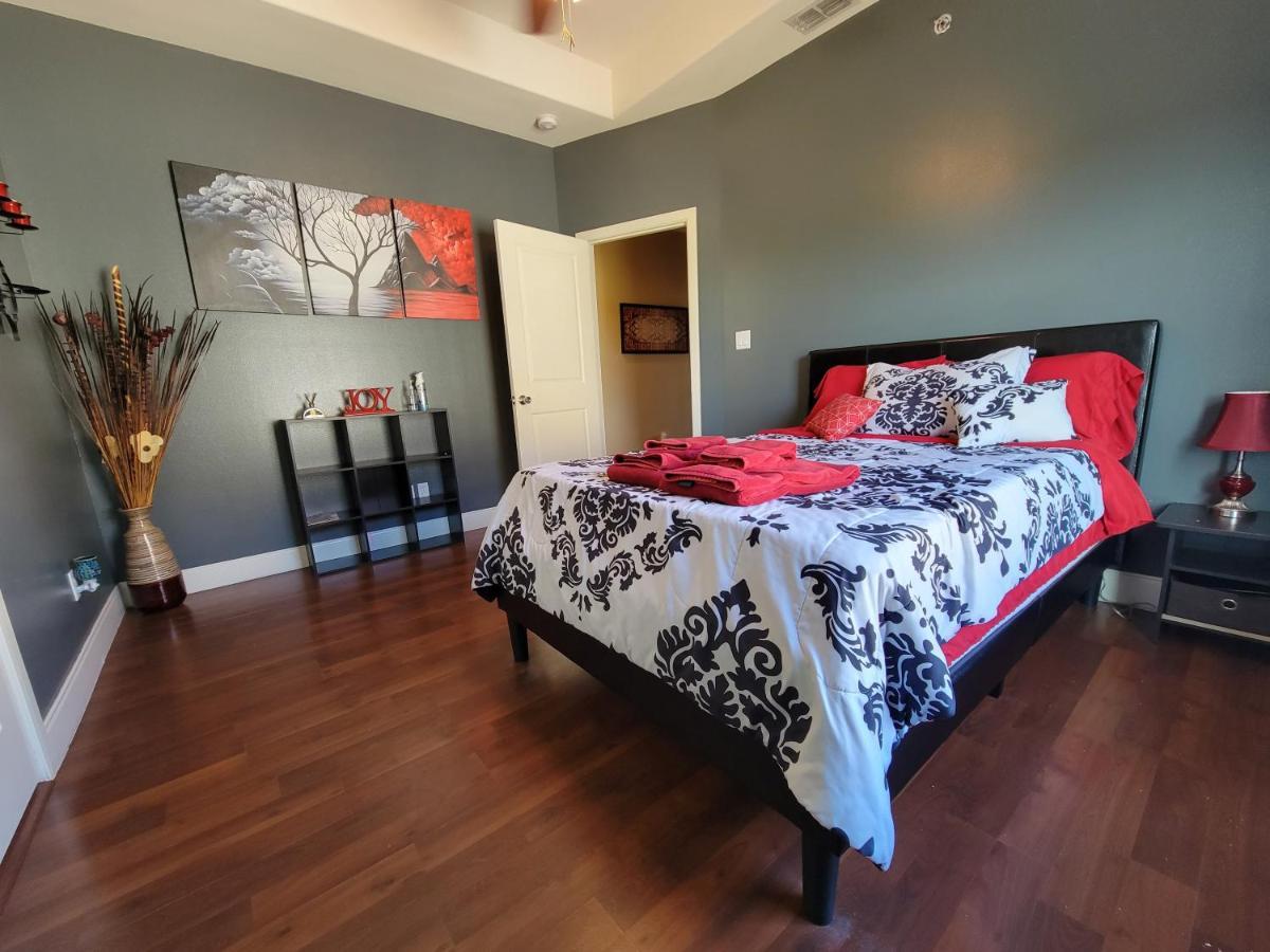 Modern, Private, Smart 4 Bedroom Condo In Desirable Location In Mcallen With Pool! Luaran gambar