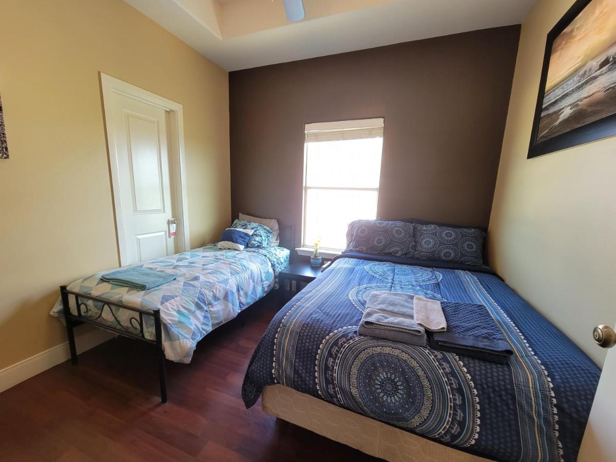 Modern, Private, Smart 4 Bedroom Condo In Desirable Location In Mcallen With Pool! Luaran gambar