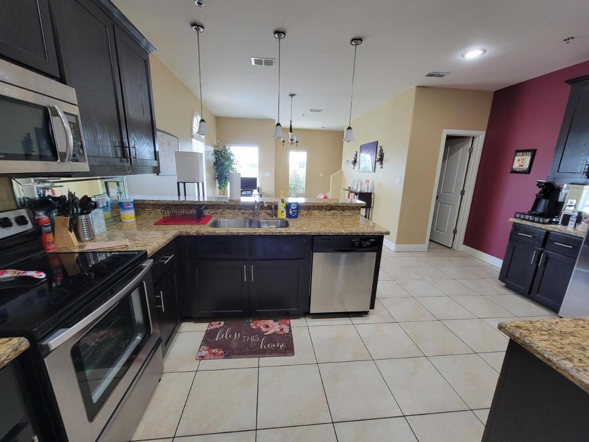 Modern, Private, Smart 4 Bedroom Condo In Desirable Location In Mcallen With Pool! Luaran gambar